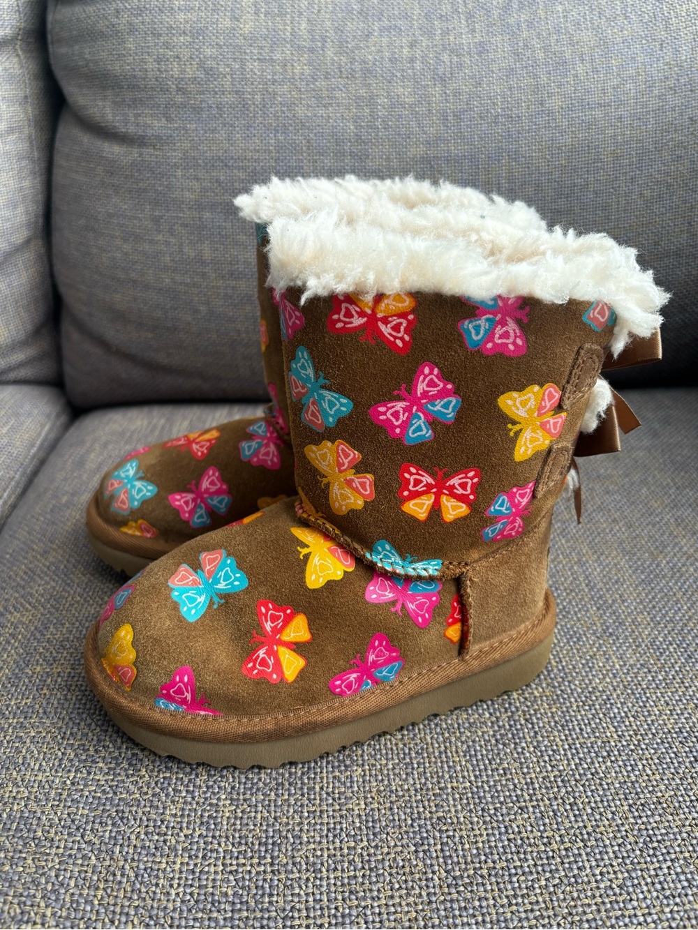 Rare! UGG Kids Toddler Size 9T (Euro 26) Butterfly Bailey Bow Boots